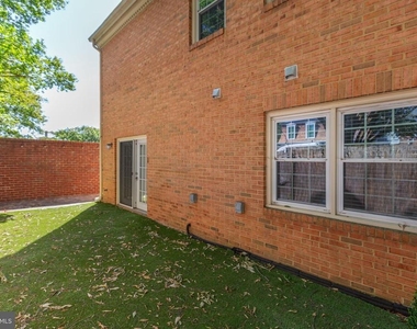 1011 Charles Street - Photo Thumbnail 42