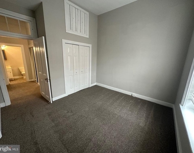 200 Hanover Street - Photo Thumbnail 10