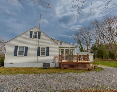 7096 Ladysmith Road - Photo Thumbnail 6