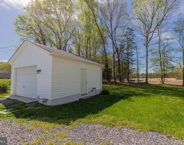 7096 Ladysmith Road - Photo Thumbnail 13