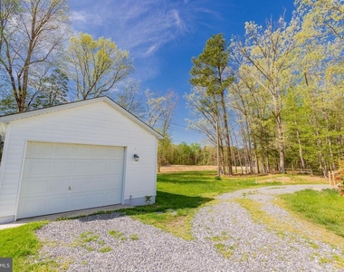 7096 Ladysmith Road - Photo Thumbnail 8