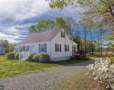 7096 Ladysmith Road - Photo Thumbnail 9