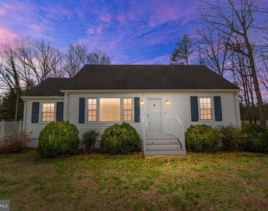 7096 Ladysmith Road - Photo Thumbnail 2