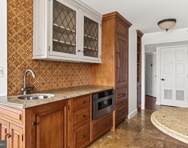 2181 Jamieson Ave - Photo Thumbnail 37