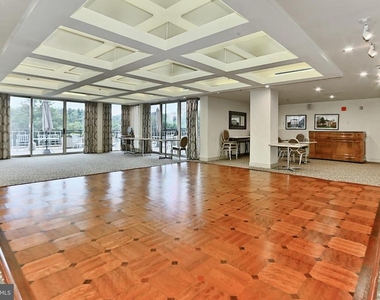2181 Jamieson Ave - Photo Thumbnail 84