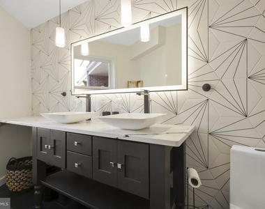116 Commerce Street - Photo Thumbnail 15