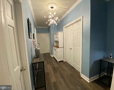 1121 Arlington Boulevard - Photo Thumbnail 4