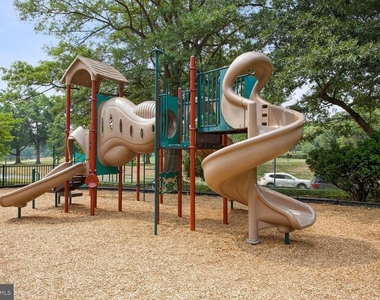 1121 Arlington Boulevard - Photo Thumbnail 38