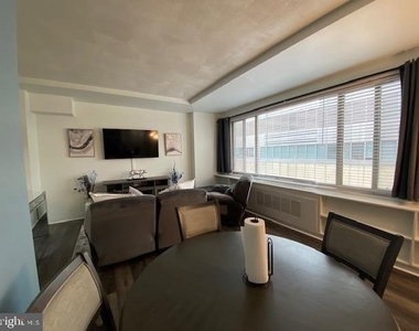 1121 Arlington Boulevard - Photo Thumbnail 13