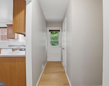 5024 8th Rd S - Photo Thumbnail 9