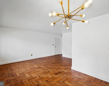 1301 N Ode Street - Photo Thumbnail 3