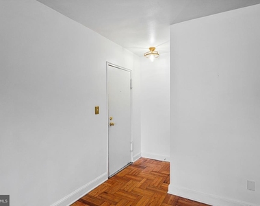 1301 N Ode Street - Photo Thumbnail 2