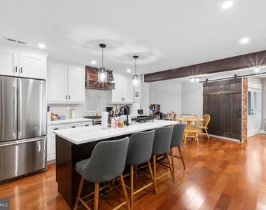 4331 Cresson Street - Photo Thumbnail 9