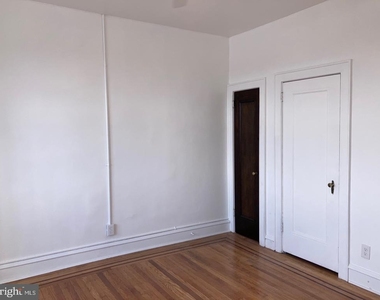 1807 S Broad Street - Photo Thumbnail 8