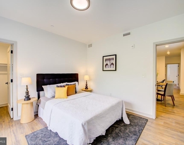 5001 Umbria Street - Photo Thumbnail 5