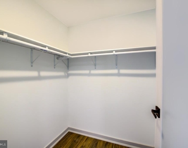 5001 Umbria Street - Photo Thumbnail 7
