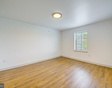5001 Umbria Street - Photo Thumbnail 4