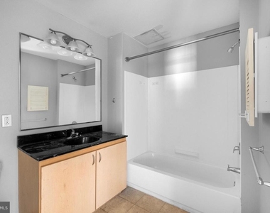 815 Arch Street - Photo Thumbnail 14