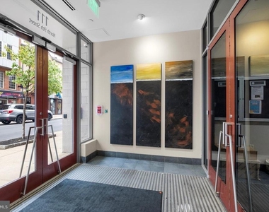 815 Arch Street - Photo Thumbnail 3