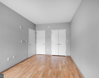 815 Arch Street - Photo Thumbnail 12