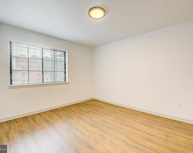 5001 Umbria Street - Photo Thumbnail 6
