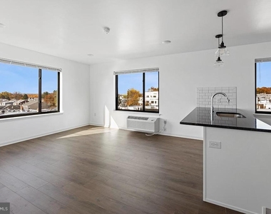 404 404 Fountain St - Photo Thumbnail 4