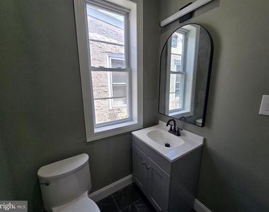 6022 Pine Street - Photo Thumbnail 3