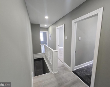 6022 Pine Street - Photo Thumbnail 6