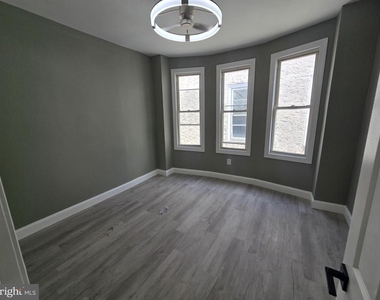 6022 Pine Street - Photo Thumbnail 11