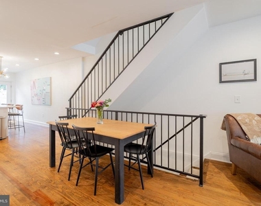 2317 E Letterly Street - Photo Thumbnail 3