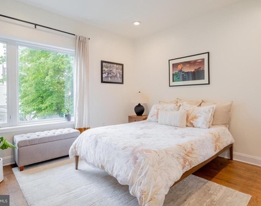 2317 E Letterly Street - Photo Thumbnail 10