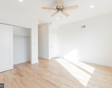 2406 W Master Street - Photo Thumbnail 17