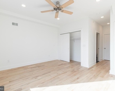 2406 W Master Street - Photo Thumbnail 16