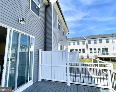 224 Lilac Street - Photo Thumbnail 29