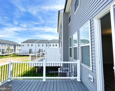 224 Lilac Street - Photo Thumbnail 28