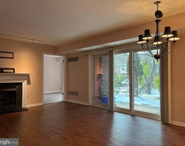 303 Mountainview Drive - Photo Thumbnail 16