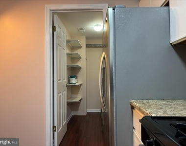 303 Mountainview Drive - Photo Thumbnail 13