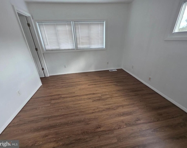 513 W Butler Avenue - Photo Thumbnail 4