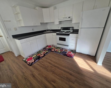 513 W Butler Avenue - Photo Thumbnail 15
