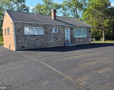 513 W Butler Avenue - Photo Thumbnail 10