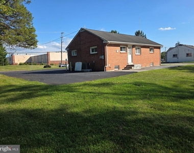 513 W Butler Avenue - Photo Thumbnail 11