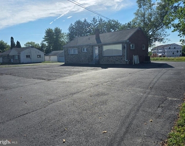 513 W Butler Avenue - Photo Thumbnail 9