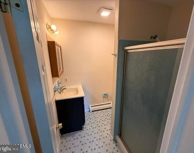 159 Ft De France Avenue - Photo Thumbnail 16