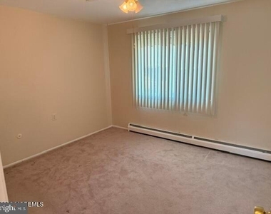 159 Ft De France Avenue - Photo Thumbnail 10