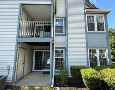 121 Andover Place - Photo Thumbnail 1