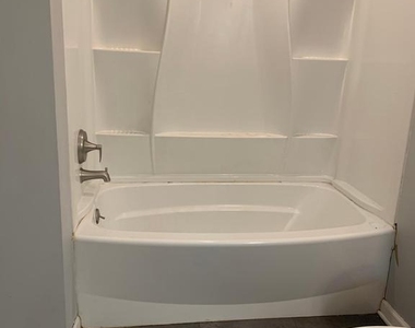 127 Cove Road - Photo Thumbnail 7