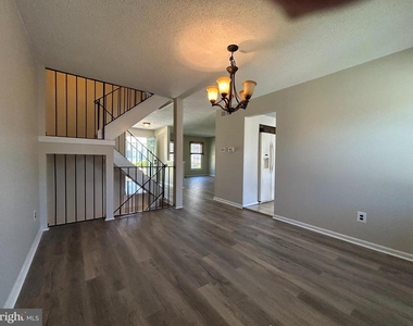 339 Society Hill - Photo Thumbnail 16