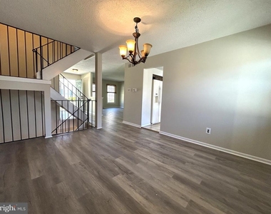 339 Society Hill - Photo Thumbnail 11