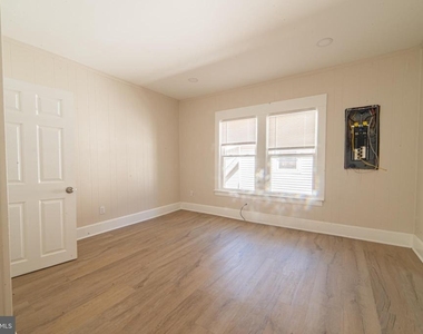 730 E Montrose Street - Photo Thumbnail 10