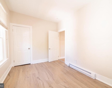 730 E Montrose Street - Photo Thumbnail 13